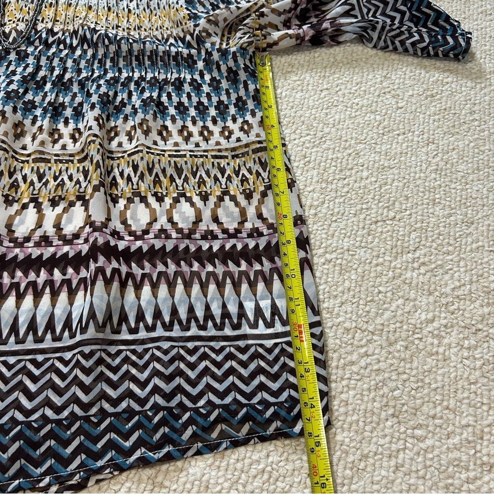 Ariat Women's Sheer V-Neck Aztec Print 3/4 Sleeve Tunic Blouse Size Medium - Picture 10 of 10